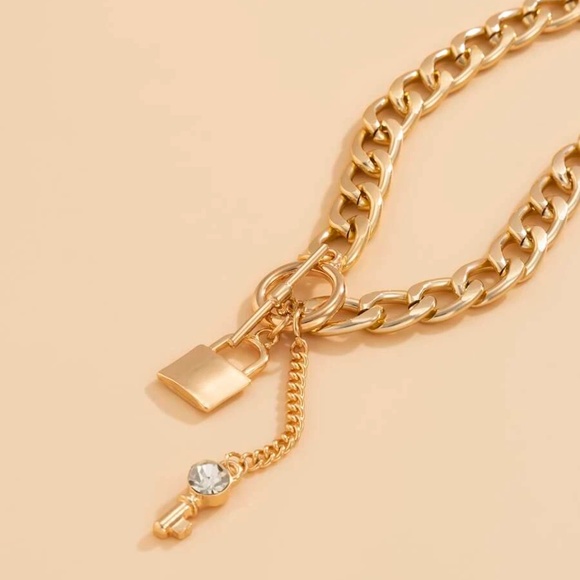 BellanBlue | Jewelry | Chunky Curb Chain Lock And Key Toggle Necklace ...
